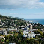 Почему квартиры на продажу в Ялте являются идеальным вложением?